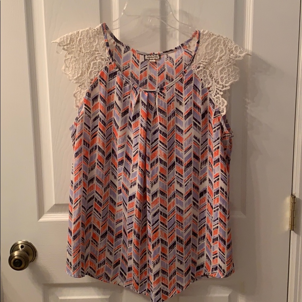 Eyeshadow Color Block Top with Lace Shoulders
